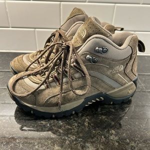 Women's‎ northface boots 6.5